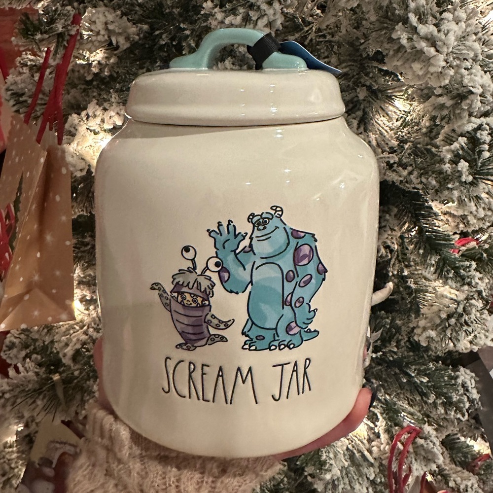 NWT Rae Dunn Scream Jar Big canister